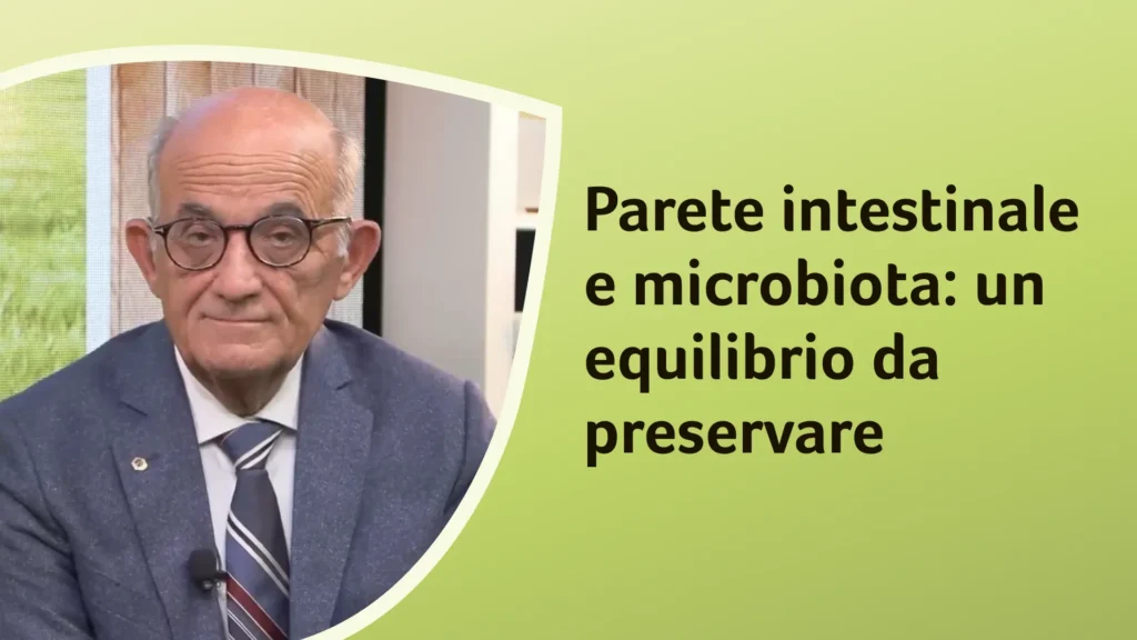 Il dottor Rossi guarda in camera con serietà. Sullo sfondo è riportato il titolo dell'episodio "Parete intestinale e microbiota: un equilibrio da preservare"