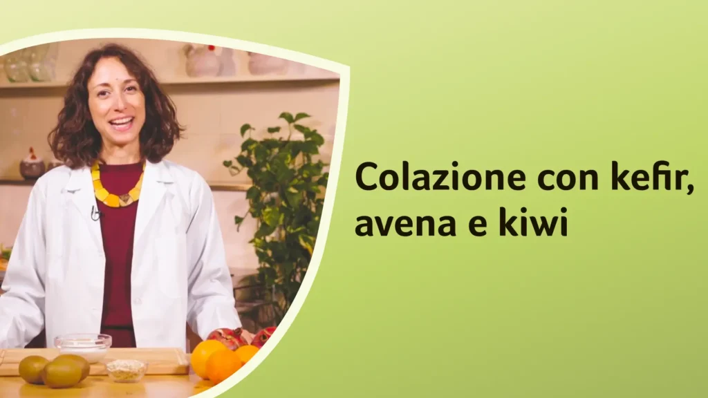 La dottoressa Chielli pronta a spiegarci come si prepara una colazione con kefir, avena e kiwi